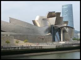 The museum is located 16 meters below the elevation of the city at the estuary of the nervion. Guggenheim Museum Bilbao Maman Und Puppy