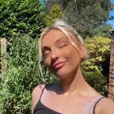 Betsy Sweeney (@BetsyASweeney)