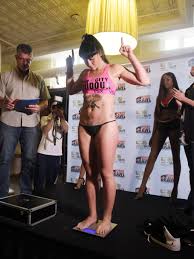 Flint boxer Claressa Shields weighs in for upcoming bout