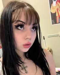 clean girl aesthetic.