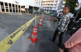 Keputusan itu diumumkan oleh presidennya, datuk seri abdul hadi awang, dalam satu sidang akhbar selepas beliau. Prk Port Dickson Pengundian Awal Bermula