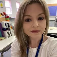 Clare Cole (@ClareMarieCole)