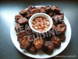 Voici Les Claclos Des Beignets Ivoiriens Que L On Mange Sur Le Coup Des 16h00 A Abidjan Ingredients Des Claclos Recettes De Cuisine Cuisine Cuisine Exotique