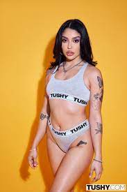 Vanessa sky 2023