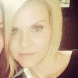 Candice Bentley's Instagram, Twitter & Facebook