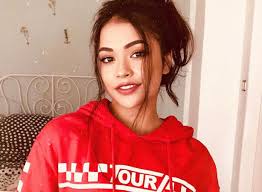 Disfruta de retransmisiones en directo, recibe novedades sobre los artistas, compra entradas y confirma tu asistencia a conciertos. Tiktok Star Selina Mour Zeigt Ihren Neuen Freund Starzip