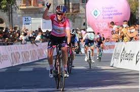Anna van der breggen born: Anna Van Der Breggen Won The 2020 Giro Rosa The Last Stage Is For Evita Muzic Biketoday News
