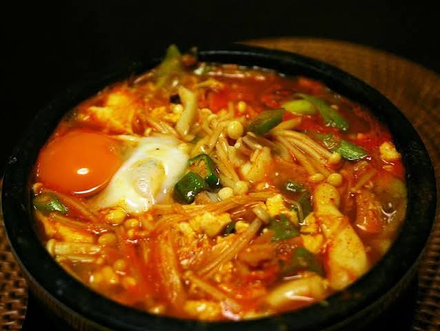Dubu Jjigae