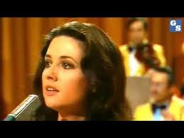 Marujita Díaz "La Virgen de la Macarena"