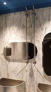 taiwan kaohsiung 台灣 高雄 不鏽鋼 stainless 亂紋 大理石 marble toilet 廁所 室內設計 空間設計 老屋更新 interiordesign 酒吧 bar wall lights decor home decor