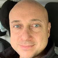 Edward Garry's Instagram, Twitter & Facebook