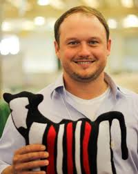 A experiência das pessoas com idade mais avançada deve ser muito  valorizada, assim como o entusiasmo dos mais jovens