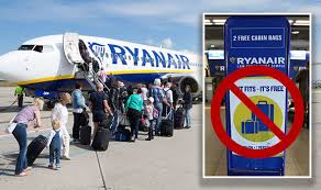 · numai pasagerii care au optat pentru prioritate la îmbarcare (inclusiv plus, flexi plus & family plus) pot aduce două bagaje de mână la. Noua PoliticÄƒ De Bagaje Ryanair Din 15 Ianuarie Doar Un Bagaj La Bord
