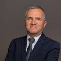 800+ "Dezsö" profiles