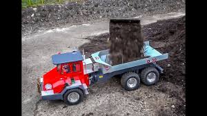Box is rhino lined, bumper, tank, steps are powder coated. Rc Dump Truck And Izzy Loader Pfb Meet By Liftaxle