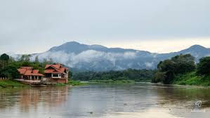 It sits at the downstream of kangsar river where it joins the perak river. Kuala Kangsar Lenggong Valley Day Tour Kkday