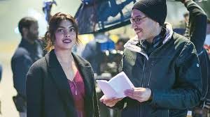Приянка чопра, адарш гурав, раджкумар рао и др. Priyanka Chopra Jonas Talks The White Tiger And The Matrix 4 Variety
