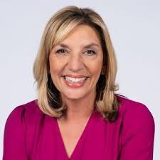 Lori Riedel's Instagram, Twitter & Facebook