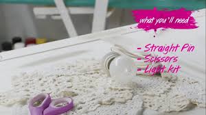 Sie Klebt Spitze Auf Den Luftballon Du Wirst Deinen Augen Nicht Glauben Luftballons Diy Laternen Geschenke Selber Machen