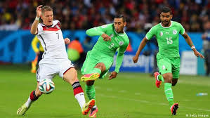 وقال لوكاكو في البث المباشر الذي نشره على حسابه الشخصي على موقع إنستجرام: في شهر ديسمبر الماضي، حصلنا على راحة أعياد الميلاد، بعد عودتنا أقسم لم أن 23 لاعبًا من أصل 25 في الفريق كانوا يشعرون بالمرض ، زميلي سكرينيار كان. Ø§Ù„Ù„Ø§Ø¹Ø¨ÙˆÙ† Ø§Ù„Ù…Ø³Ù„Ù…ÙˆÙ† ÙÙŠ Ø£ÙˆØ±ÙˆØ¨Ø§ Ù€ ØªØ­Ø¯ÙŠ Ø§Ù„Ø¬Ù…Ø¹ Ø¨ÙŠÙ† Ø§Ù„ØµÙˆÙ… ÙˆØ§Ù„Ù„Ø¹Ø¨ Ø±ÙŠØ§Ø¶Ø© ØªÙ‚Ø§Ø±ÙŠØ± ÙˆØªØ­Ù„ÙŠÙ„Ø§Øª Ù„Ø£Ù‡Ù… Ø§Ù„Ø£Ø­Ø¯Ø§Ø« Ø§Ù„Ø±ÙŠØ§Ø¶ÙŠØ© Ù…Ù† Dw Ø¹Ø±Ø¨ÙŠØ© Dw 18 06 2015