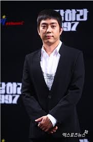 Feb 28, 2012 · by staff reporter feb 28, 2012 singer eun jiwon's wife said that she is planning to have a child in the near future. Reply 1997 S Eun Jiwon Divorces With His Wife Daily K Pop News