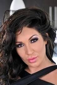 Emily Banfield's Instagram, Twitter & Facebook