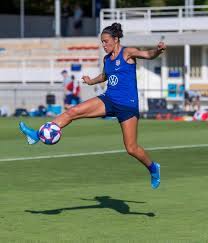 In september of 2016, her memoir, when nobody was watching was published. Carli Lloyd Age Height Net Worth Weight 2021 World Celebs Com
