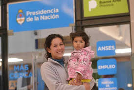 Si tu hija o hijo dejó de percibir la asignación universal por hijo porque no presentaste la libreta 2017 y/o anteriores, a partir de ahora podés solicitar la reincorporación. El Gobierno Suma A Un Millon De Ninos Ninas Y Adolescentes A La Asignacion Universal Por Hijo Radio Rafaela
