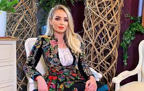 Cu toate ca refuza sa dezvaluie detalii despre deznodamantul telenovelei, interpreta rolului titular. Cine Este Iubitul Mariei Constantin Fosta SoÈie A Regretatului Marcel Toader A Publicat Prima Imagine AlÄturi De Acesta Libertatea