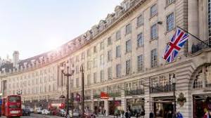 Situated at, in, or near the center the central part of the state. Central London Visitlondon Com