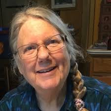 Oak Fabrykant from Łódź in Poland won in the competition for the European  Tree of the Year 2023 :) foto:dobrewiadomosci.net.pl