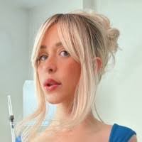 Terri Mac's Instagram, Twitter & Facebook