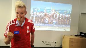 Zeugen jehovas betrachten die staatlichen organe als von gott geduldet und mit autorität ausgestattet (vgl. Historyczny Sukces Torunskiej Wioslarki Katarzyny Zillmann Polskie Radio Pik