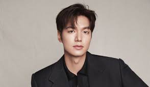 Lee min ho is one of the most popular faces of the hallyu wave. M6nyvnkfj Y9hm