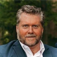 Neil Walls's Instagram, Twitter & Facebook