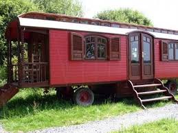 Tiny House Vardo With Arched Roof And Mollycroft Monitor Timber Trails Enabling Cabin Cottage And Tiny Hou Haus Auf Radern Kleines Haus Auf Radern Haus