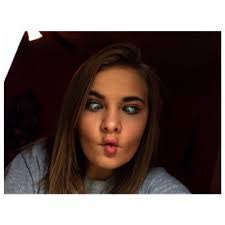 Sheena Doss's Instagram, Twitter & Facebook