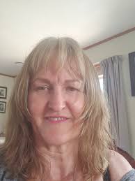 Transitioning to Grey Hair with Crochet Hook Cap Color