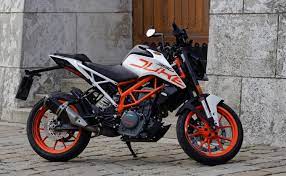 2020 ktm duke 390 pictures, prices, information, and specifications. Ktm 390 Duke Dauertest Die Kurvenrakete Motorradreporter