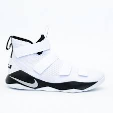 Basketball Shoes For Girls Nike Black And White 22 Finest Basketball Shoes Jordan Girls Basketball Shoes Men 7 5 Shoedazzle Sh Bas In 2020 Girls Basketball Shoes Best Basketball Shoes Womens Basketball Shoes