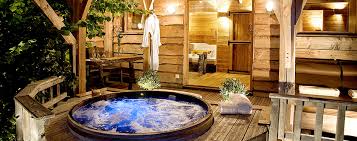 Check spelling or type a new query. Hebergement Insolite Dans Les Arbres Cabane Spa