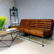 Un choix unique de canape cuir vintage disponible dans notre magasin. Canape 3 Places En Cuir De Style Industriel Et Vintage Roger Iii