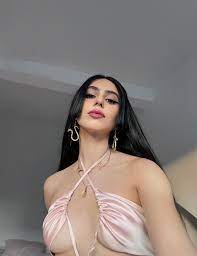 Aloonea sexy