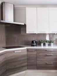 Les Meilleures Astuces De Grand Mere Pour Nettoyer Votre Cuisine Cuisine Design Moderne Cuisine Moderne Cuisines Design
