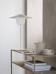 mobile led lamp l white ani lamp large blomus onlineshop tafellamp lampen bijzettafel
