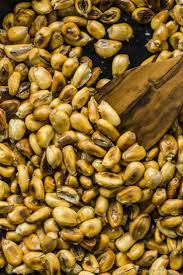 How To Make Cancha Or Peruvian Style Corn Nuts Recipe Peruvian Corn Recipe Corn Nut Peruvian Recipes