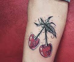 Cherry tattoo meanings can symbolize a variety of different things. Cherry Tattoo Meaning Of The Motives And Cool Designs Cherry Designs Meaning Motives Tattoo Bedeutungen Einzigartige Tattoos Fur Frauen Tattoo Ideen