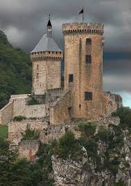 Le Chateau De Foix Ariege French Castles Castle Castle Tower