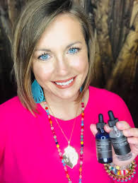 Saint's Skin Vitamin C Serum is a premium skincare product formulated to  brighten, firm, and revitalize the skin. 📣𝗦𝗮𝗹𝗲 𝗶𝘀 𝗟𝗶𝘃𝗲 𝗡𝗼𝘄  👉👉✓ https://www.wellbioways.com/buy-SaintSkin