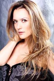 Carolina Acevedo's Instagram, Twitter & Facebook